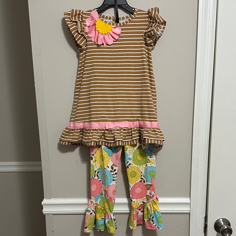 NWOT Brown Striped Dress w/ Floral Pants Set & stunning 🎀 details & ruffles 5yo